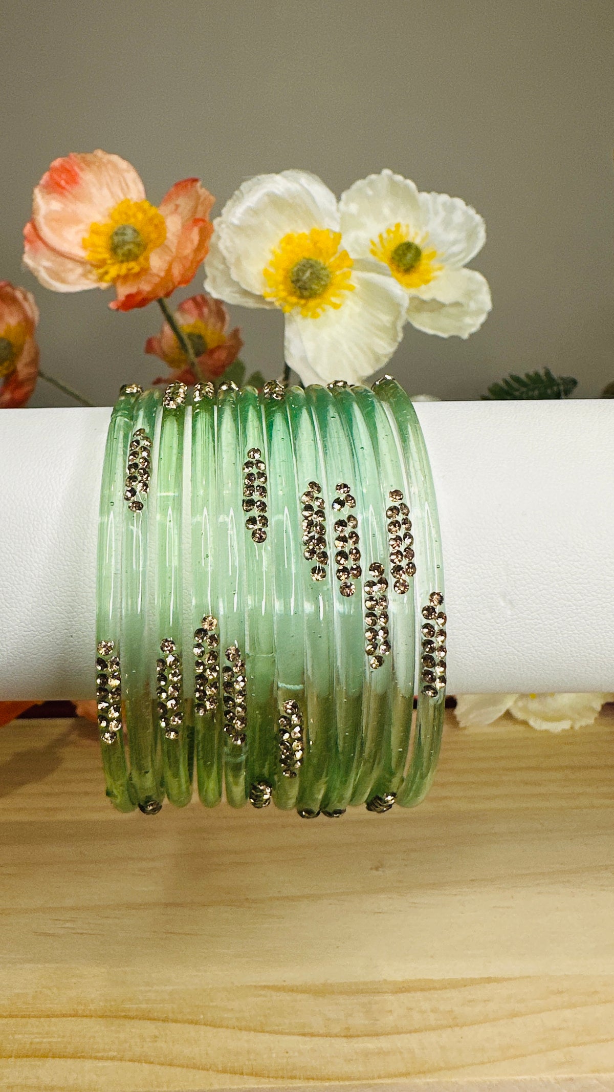 Pista Shadow Glass Bangles