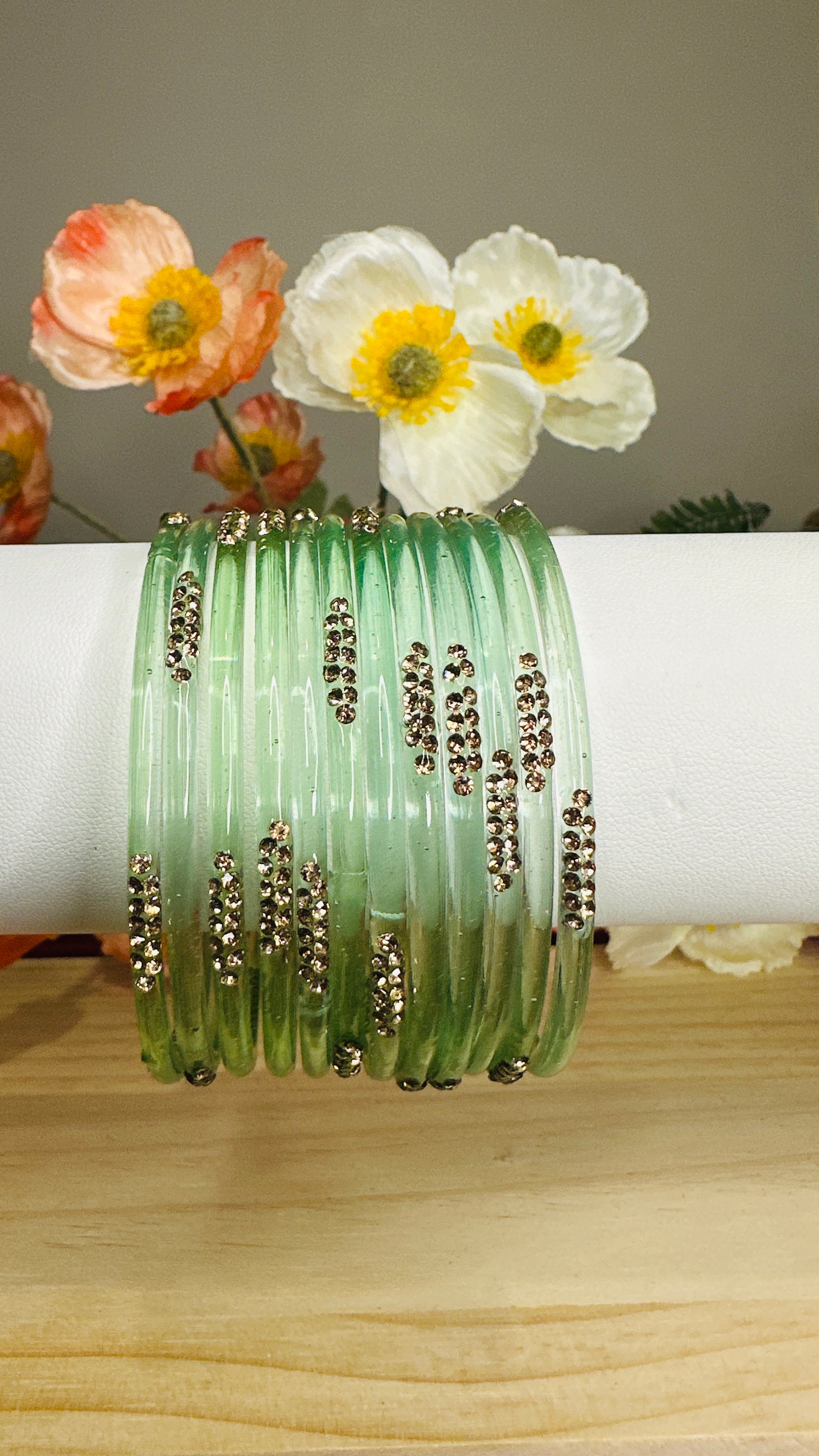 Pista Shadow Glass Bangles