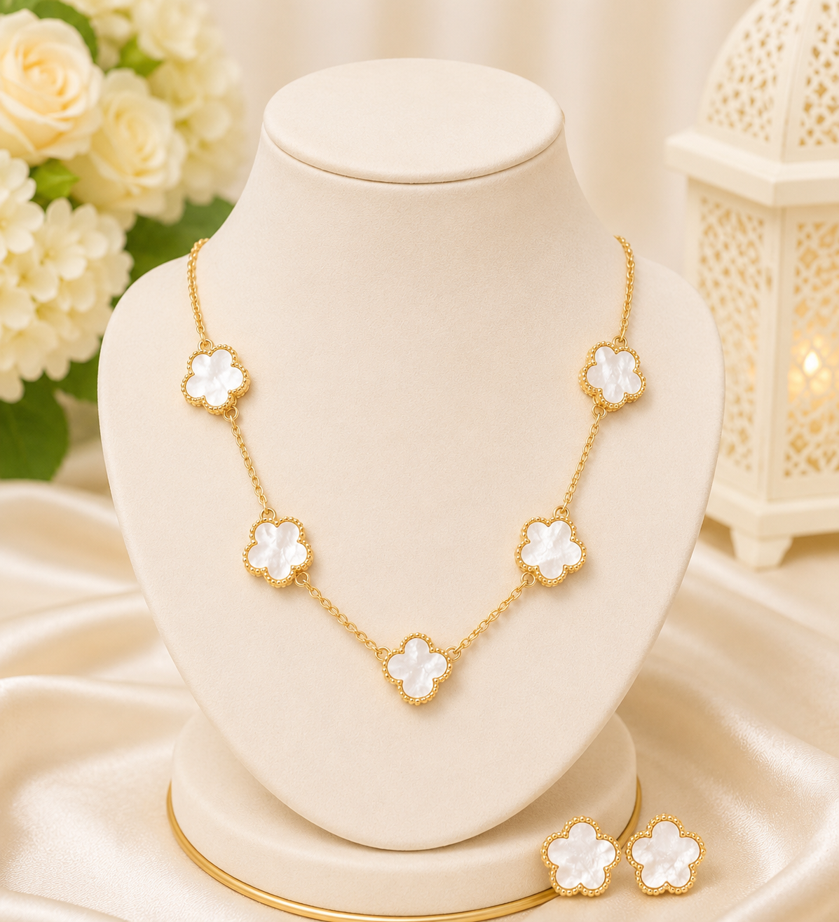 White Floral Anti- Tarnish Pendant Set