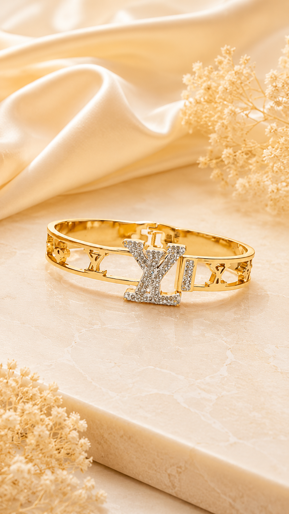Louis Vuitton Branded Imitation Bracelet